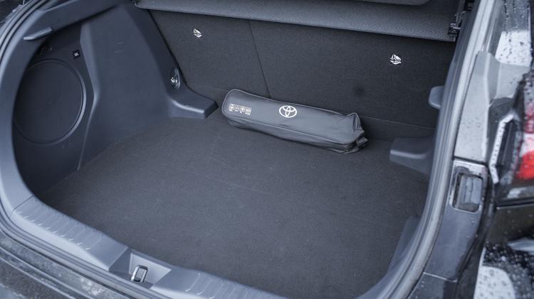 TOYOTA C-HR HATCHBACK 2.0 PHEV Design 5dr CVT